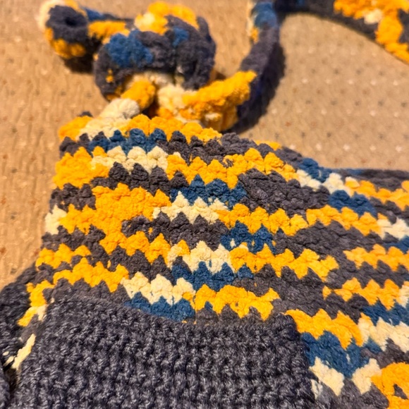 Handmade crochet crossbody bag - Picture 5 of 5